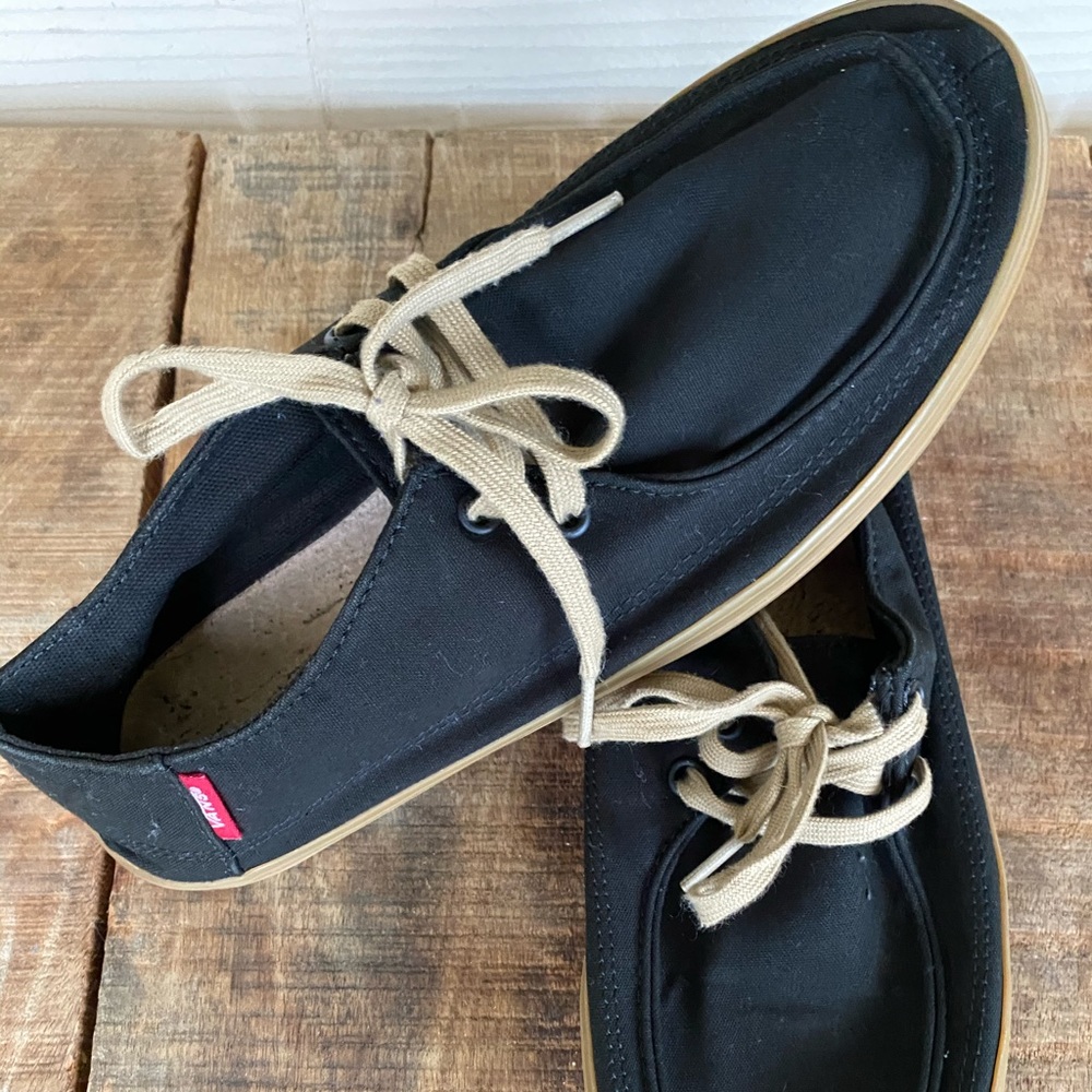 Black Vans